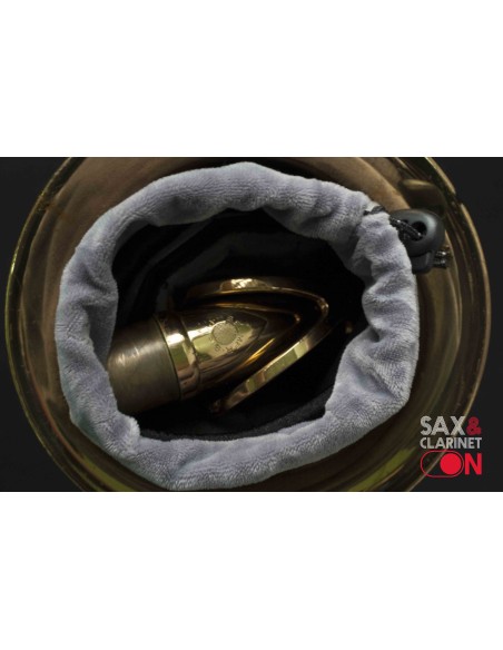 Santtonio saxophone neck pouch